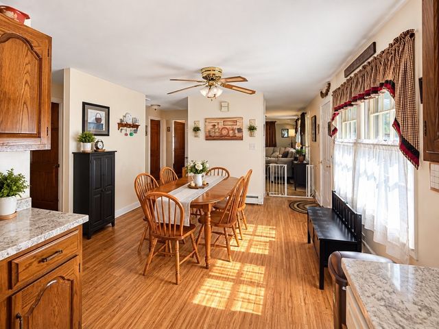 22 Loring St, Auburn, MA 01501