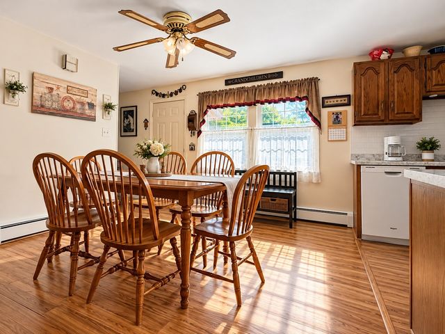 22 Loring St, Auburn, MA 01501