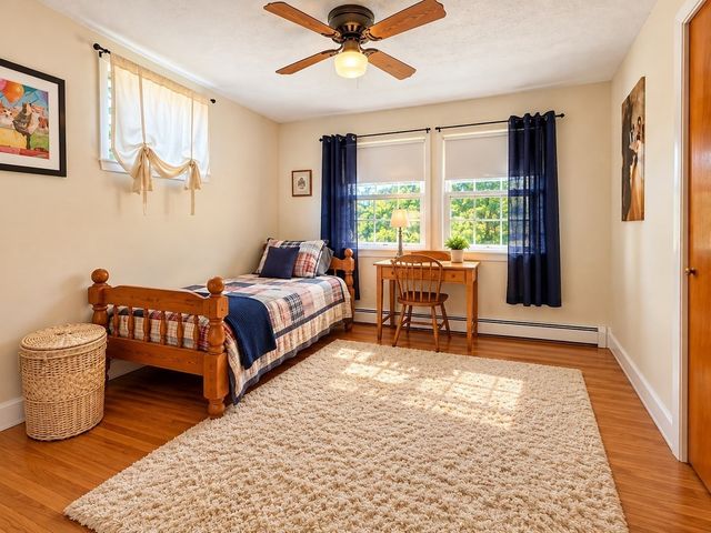 22 Loring St, Auburn, MA 01501