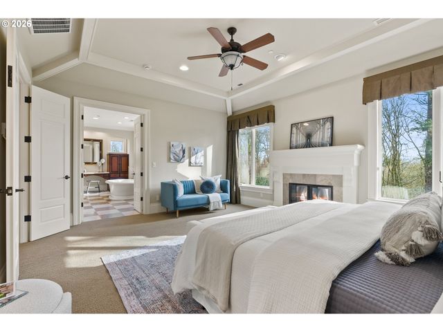 2147 GLENMORRIE Ln, Lake Oswego, OR 97034