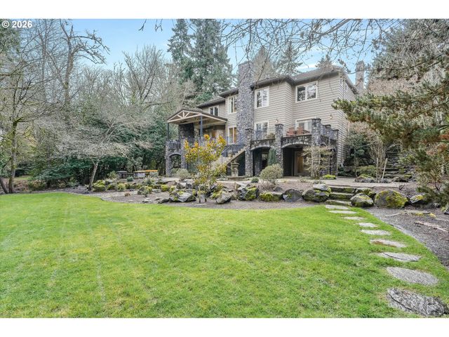 2147 GLENMORRIE Ln, Lake Oswego, OR 97034