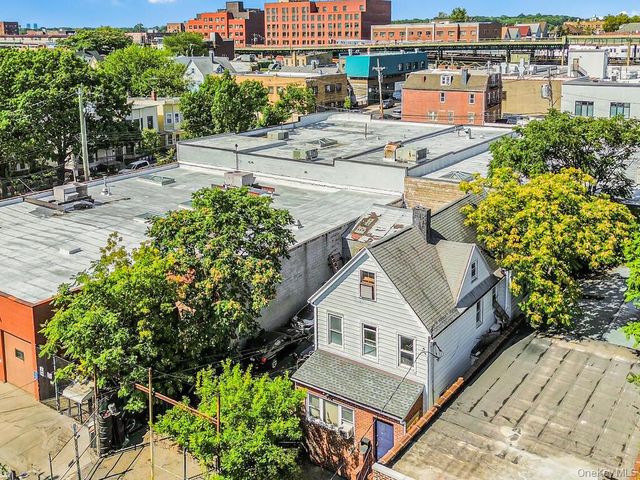 4513 Byron Avenue, Bronx, NY 10466