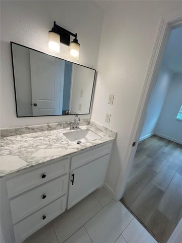 5625 Antoine Drive 1515, Houston, TX 77091
