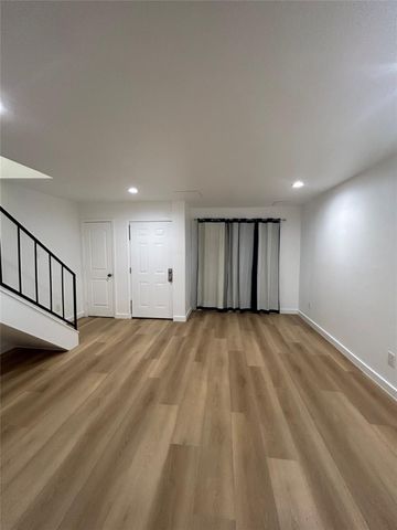 5625 Antoine Drive 1515, Houston, TX 77091