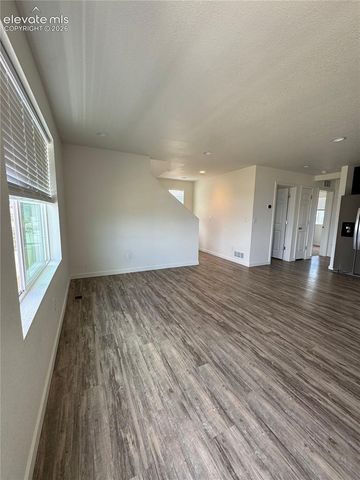 5836 Thurless Lane, Colorado Springs, CO 80927