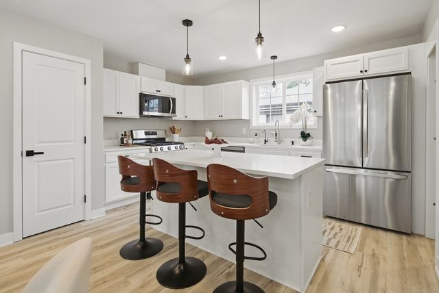 409 Prospect Avenue 6, West Hartford, CT 06119