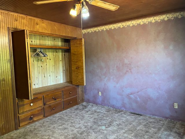 2600 W Schmeid Road, Six Lakes, MI 48886