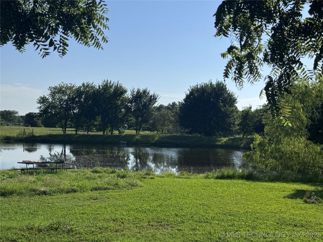 9858 N 38th Avenue W, Sperry, OK 74073