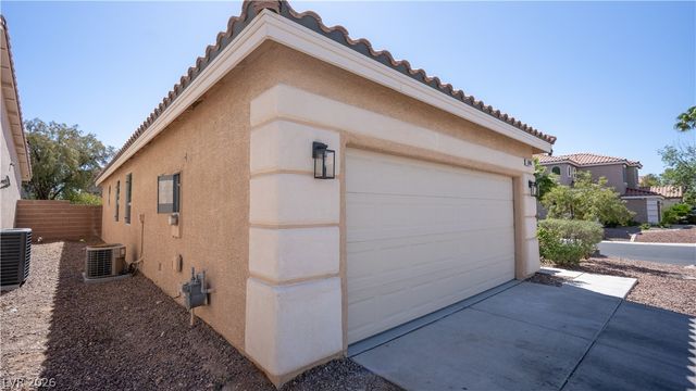 5946 Lingering Breeze Street, Las Vegas, NV 89148