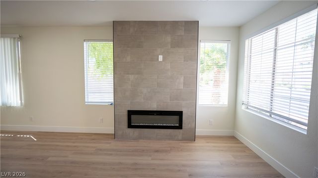5946 Lingering Breeze Street, Las Vegas, NV 89148