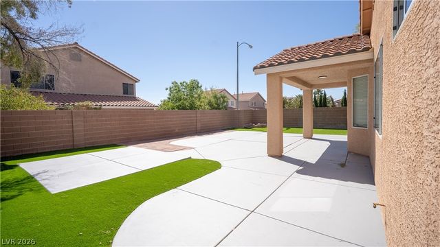 5946 Lingering Breeze Street, Las Vegas, NV 89148
