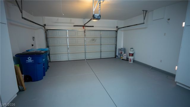 5946 Lingering Breeze Street, Las Vegas, NV 89148