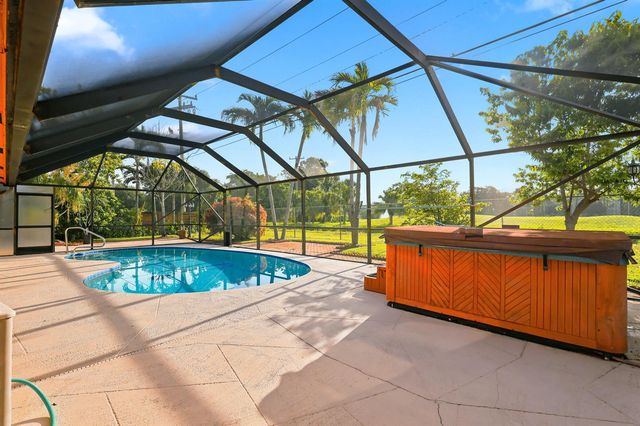 3768 Pinehurst Drive, Lake Worth, FL 33467