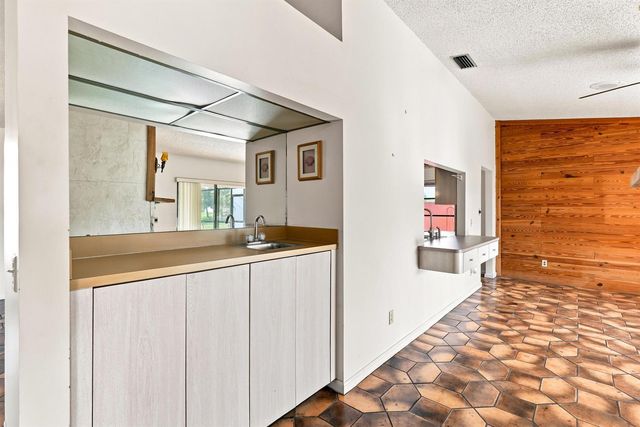 3768 Pinehurst Drive, Lake Worth, FL 33467