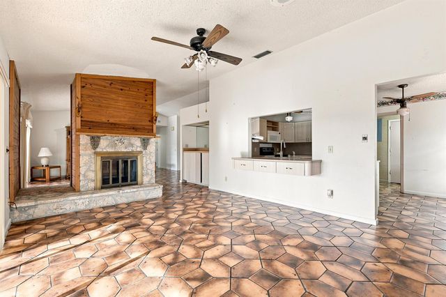 3768 Pinehurst Drive, Lake Worth, FL 33467