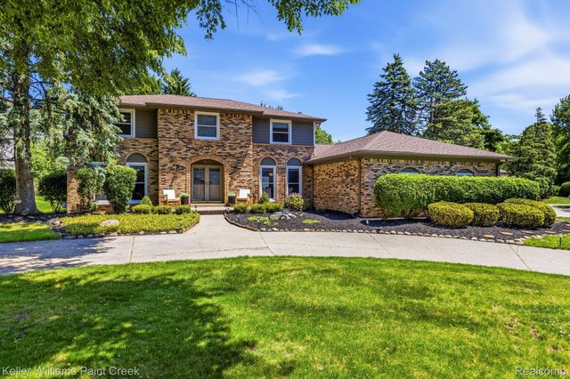 1675 Kilburn Road N, Rochester Hills, MI 48306