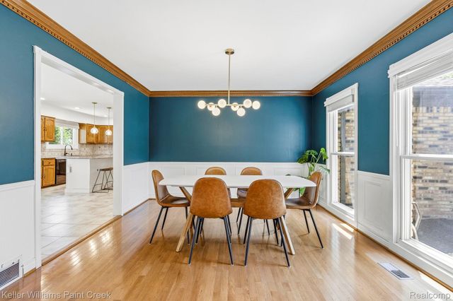 1675 Kilburn Road N, Rochester Hills, MI 48306