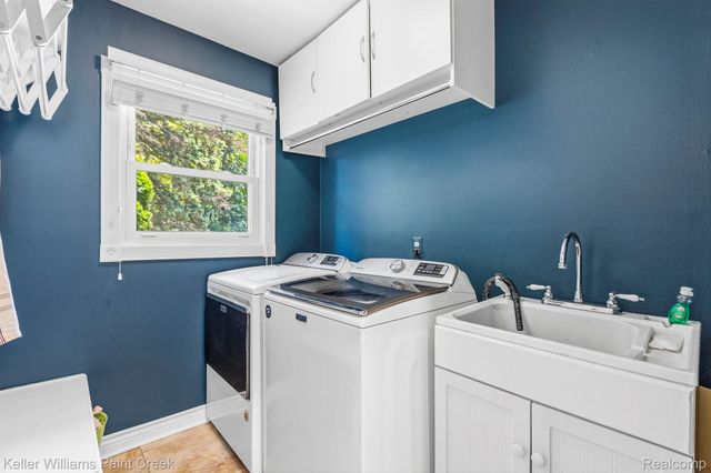 1675 Kilburn Road N, Rochester Hills, MI 48306