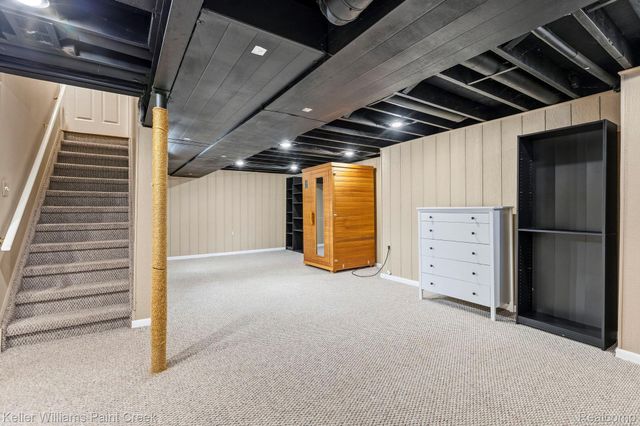 1675 Kilburn Road N, Rochester Hills, MI 48306