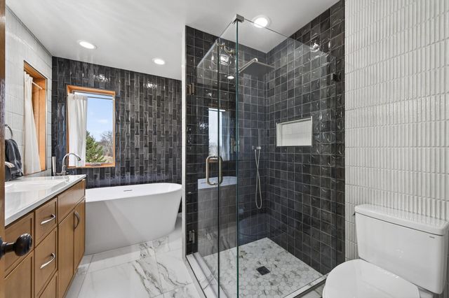 19354 Vernon Street NW, Elk River, MN 55330