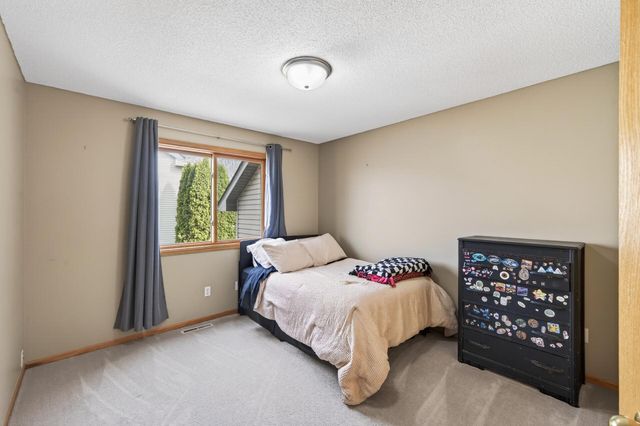 19354 Vernon Street NW, Elk River, MN 55330