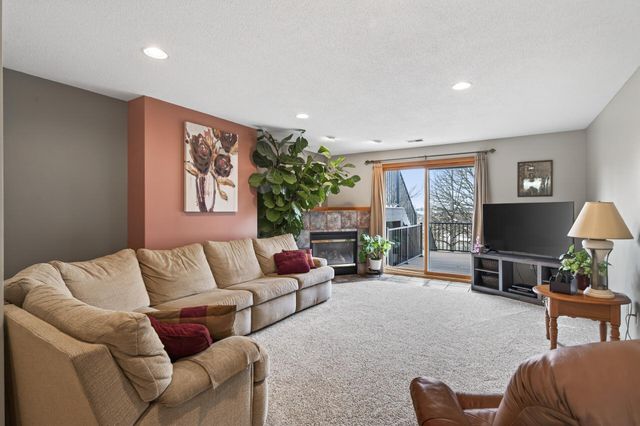 19354 Vernon Street NW, Elk River, MN 55330