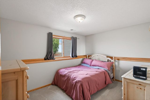 19354 Vernon Street NW, Elk River, MN 55330