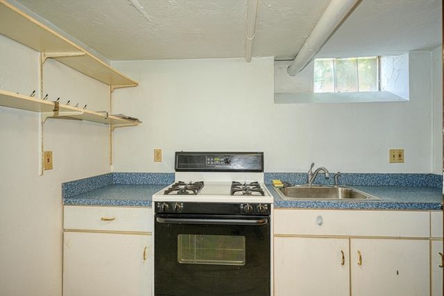 7 Prospect St, Woburn, MA 01801
