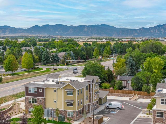 310 S Cherrywood Dr 203, Lafayette, CO 80026