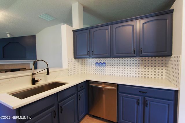 509 CANDYROOT Court, St. Johns, FL 32259