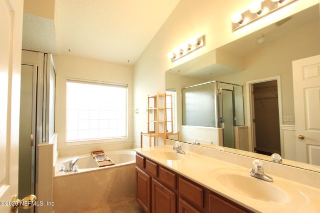 509 CANDYROOT Court, St. Johns, FL 32259