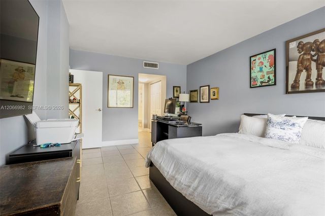 100 Edgewater Drive 309, Coral Gables, FL 33133