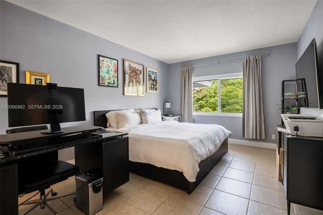 100 Edgewater Drive 309, Coral Gables, FL 33133