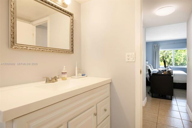 100 Edgewater Drive 309, Coral Gables, FL 33133