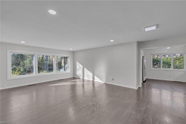 237 James River DR, Newport News, VA 23601