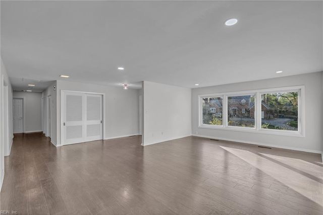 237 James River DR, Newport News, VA 23601