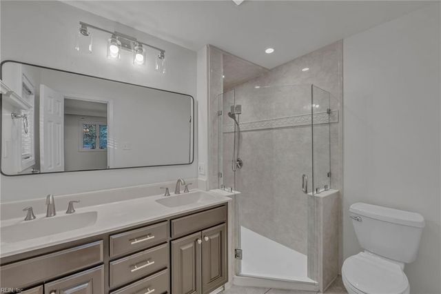 237 James River DR, Newport News, VA 23601