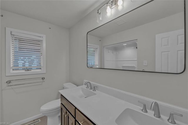 237 James River DR, Newport News, VA 23601