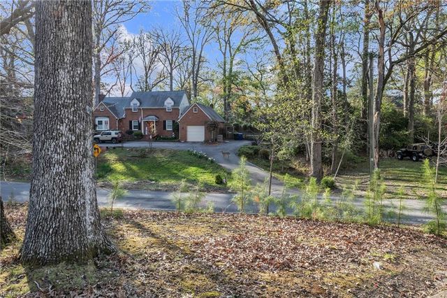 237 James River DR, Newport News, VA 23601