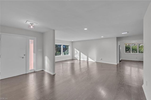 237 James River DR, Newport News, VA 23601