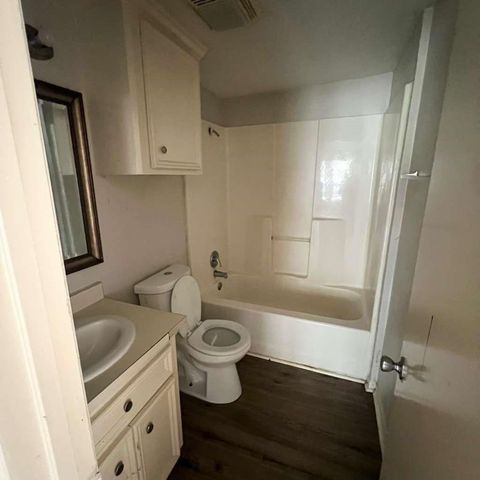 2707 Almendares Avenue, Pasadena, TX 77506