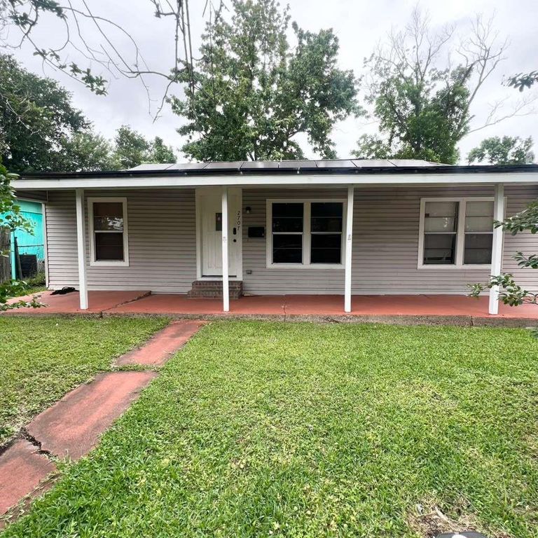 2707 Almendares Avenue, Pasadena, TX 77506