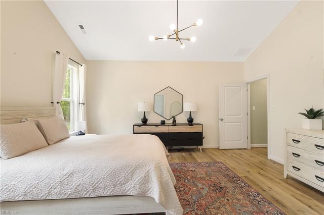 11511 Deep Point LN, Gloucester, VA 23061