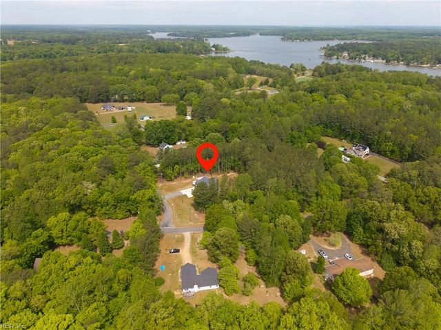 11511 Deep Point LN, Gloucester, VA 23061
