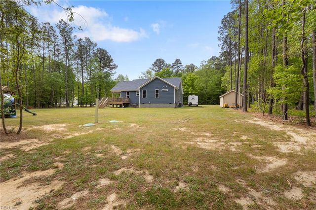 11511 Deep Point LN, Gloucester, VA 23061