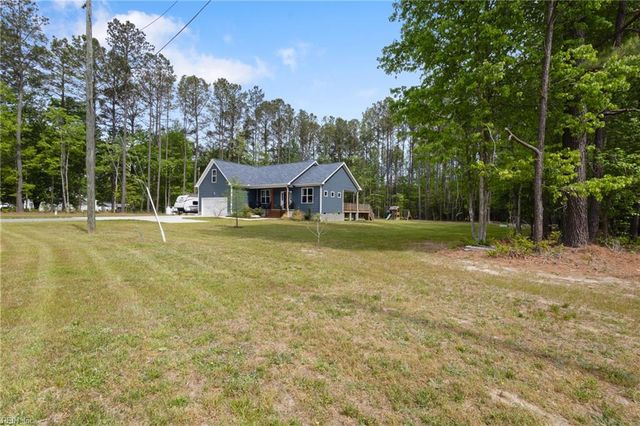 11511 Deep Point LN, Gloucester, VA 23061