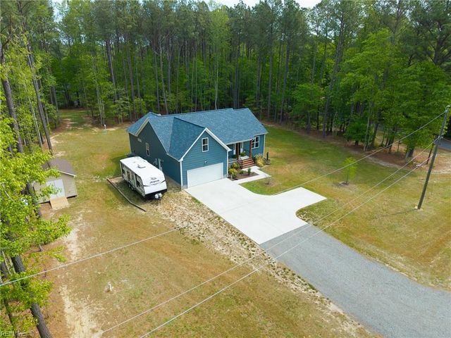 11511 Deep Point LN, Gloucester, VA 23061
