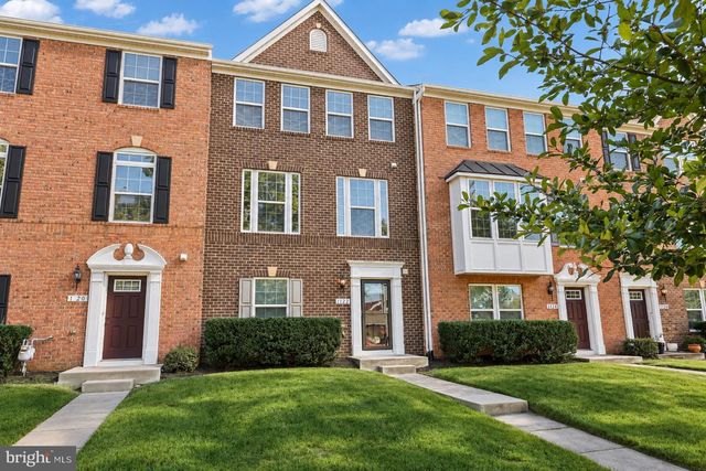 1122 OAKWOOD ST, Fredericksburg, VA 22401