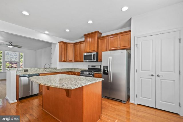 1122 OAKWOOD ST, Fredericksburg, VA 22401
