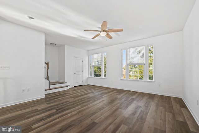 1122 OAKWOOD ST, Fredericksburg, VA 22401